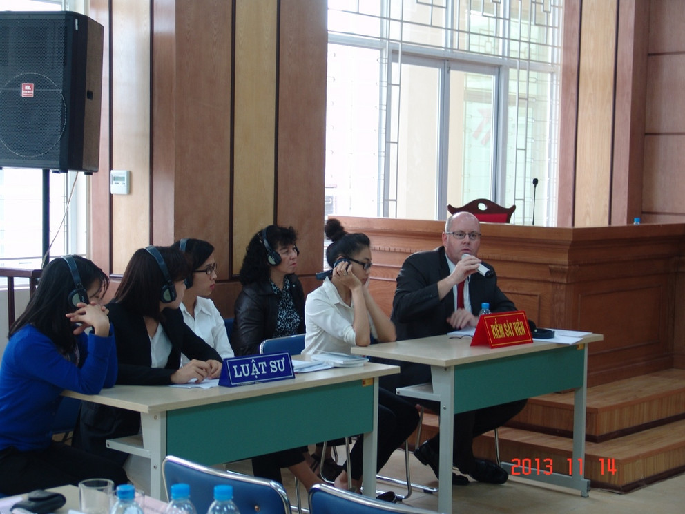 Veranstaltung eines strafrechtlichen Moot Court aus Anlass der Justizreform in Vietnam